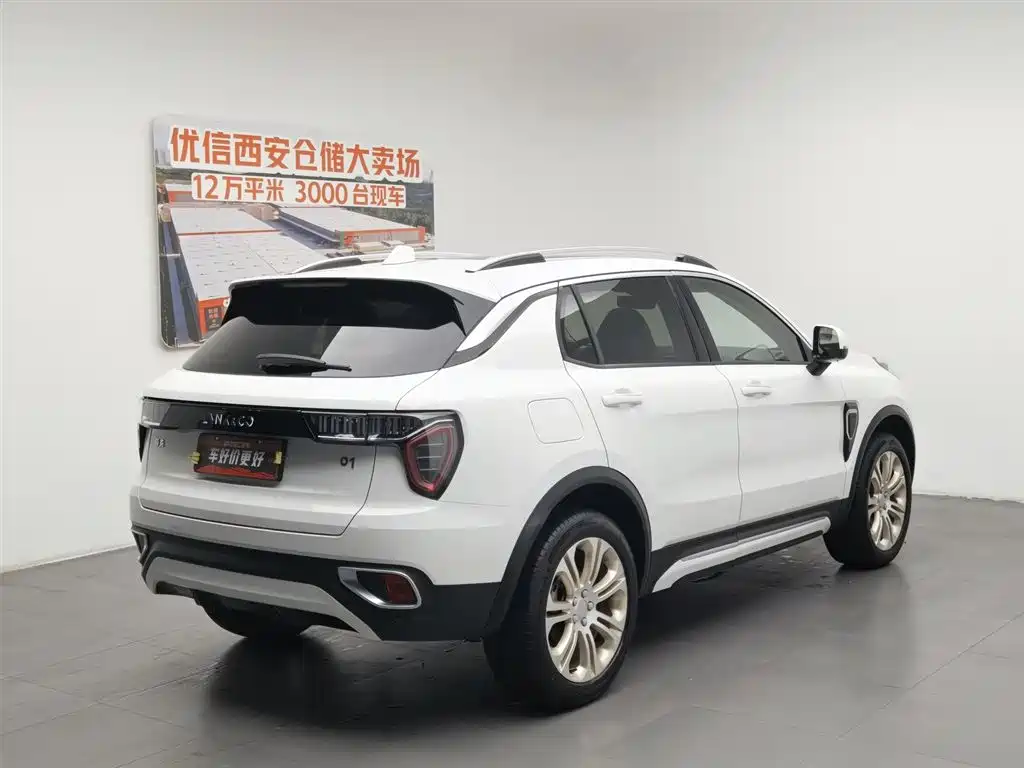 Lynk & Co 01 2017 2.0T Pro