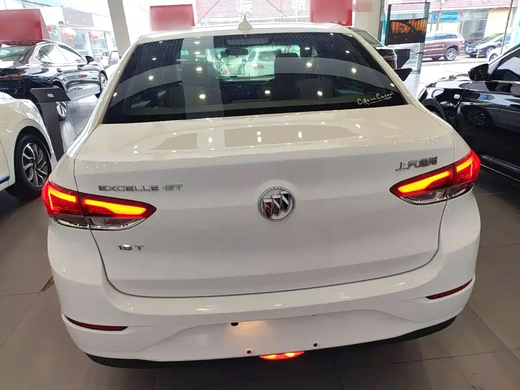 Buick Excelle — миниатюра 6