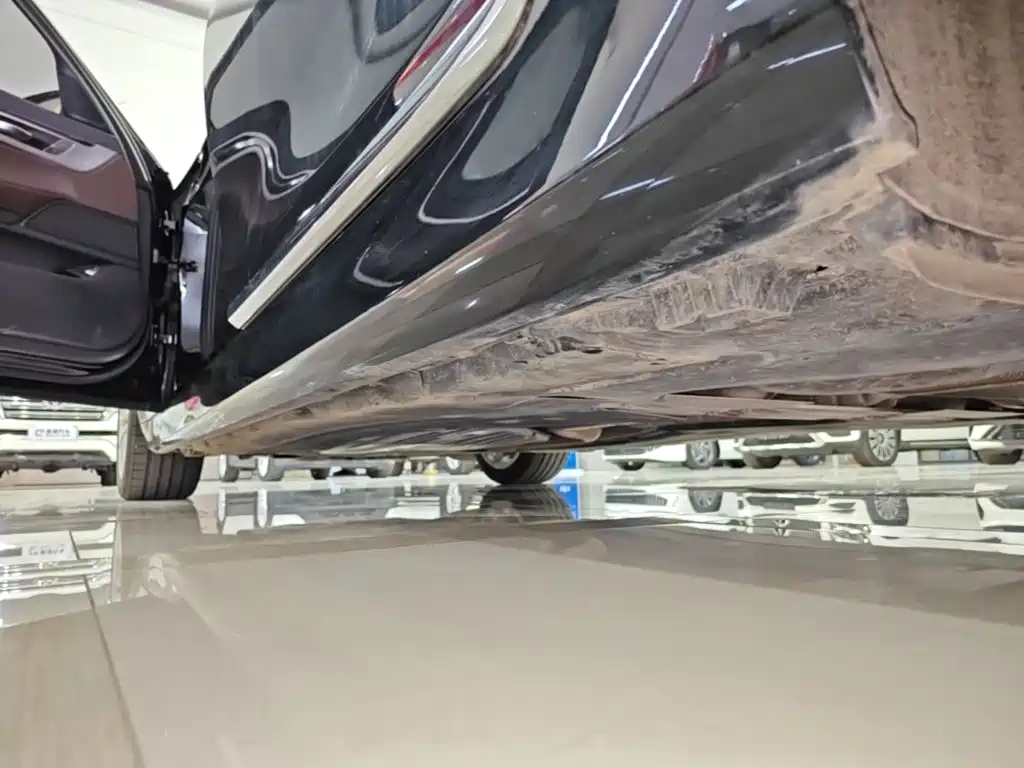 BMW 7 Series — миниатюра 22
