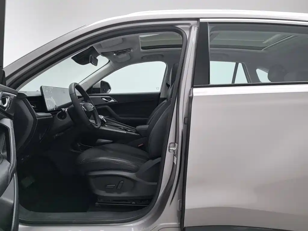 Roewe RX5 New Energy — миниатюра 10