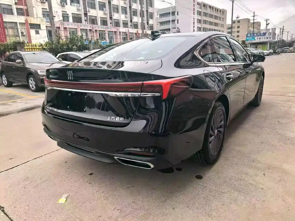 Buick LaCrosse — миниатюра 7