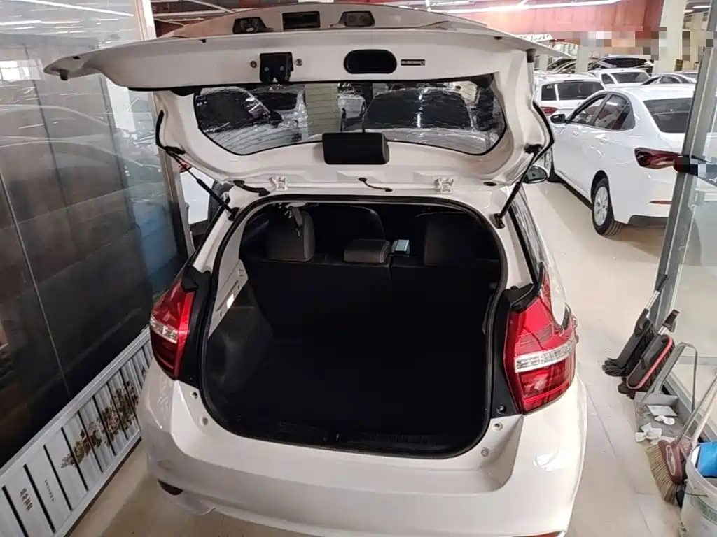 Toyota Vios FS — миниатюра 19