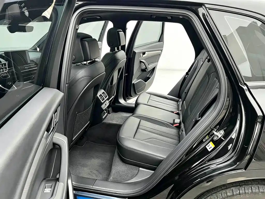 Audi Q5L — миниатюра 6