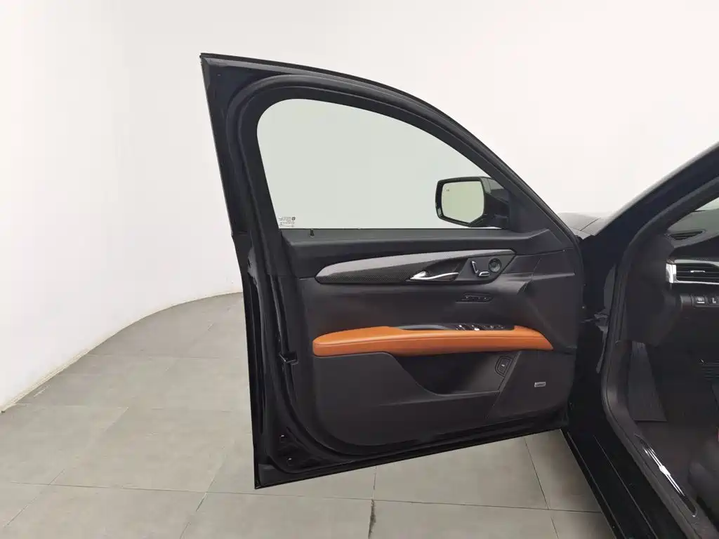 Cadillac CT6 — миниатюра 8
