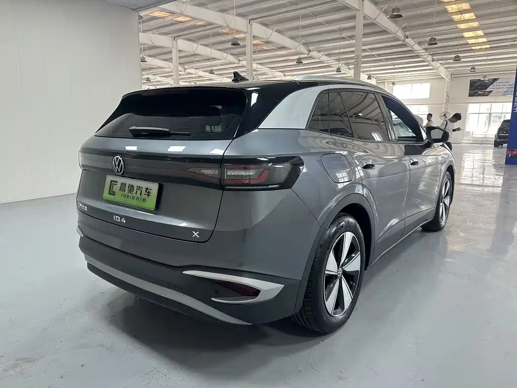 Volkswagen ID.4 X 2025 Smart