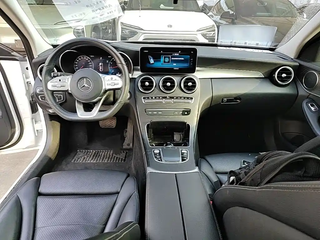 Mercedes-Benz C-Class — миниатюра 10