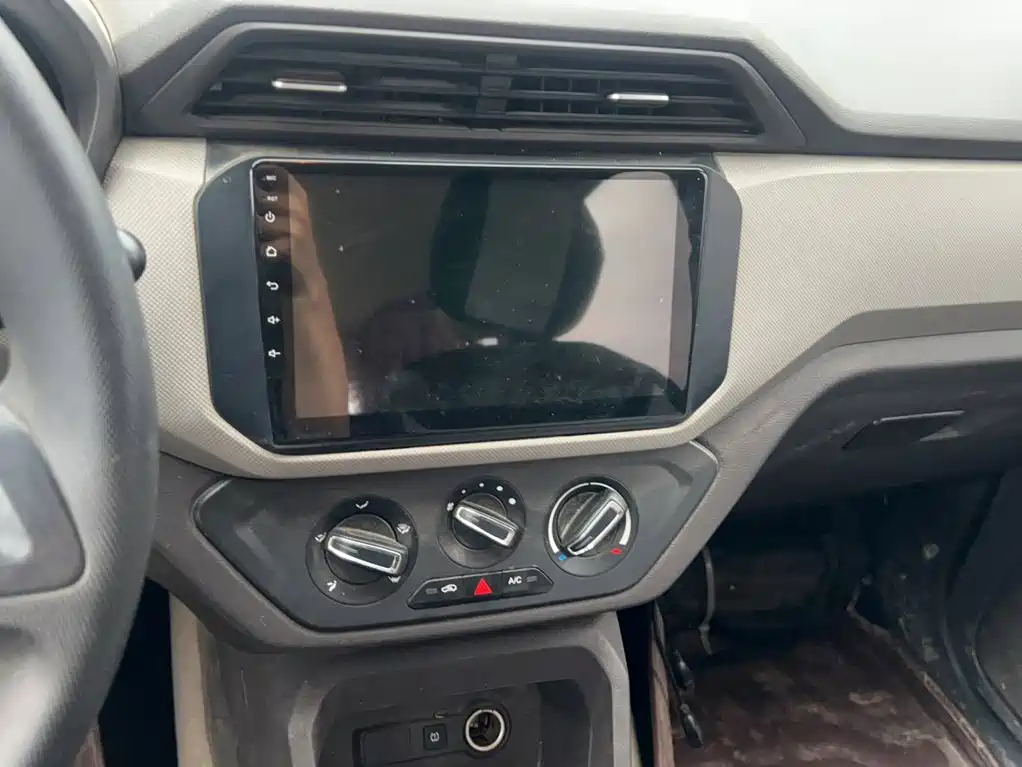 Wuling Hongguang — миниатюра 4