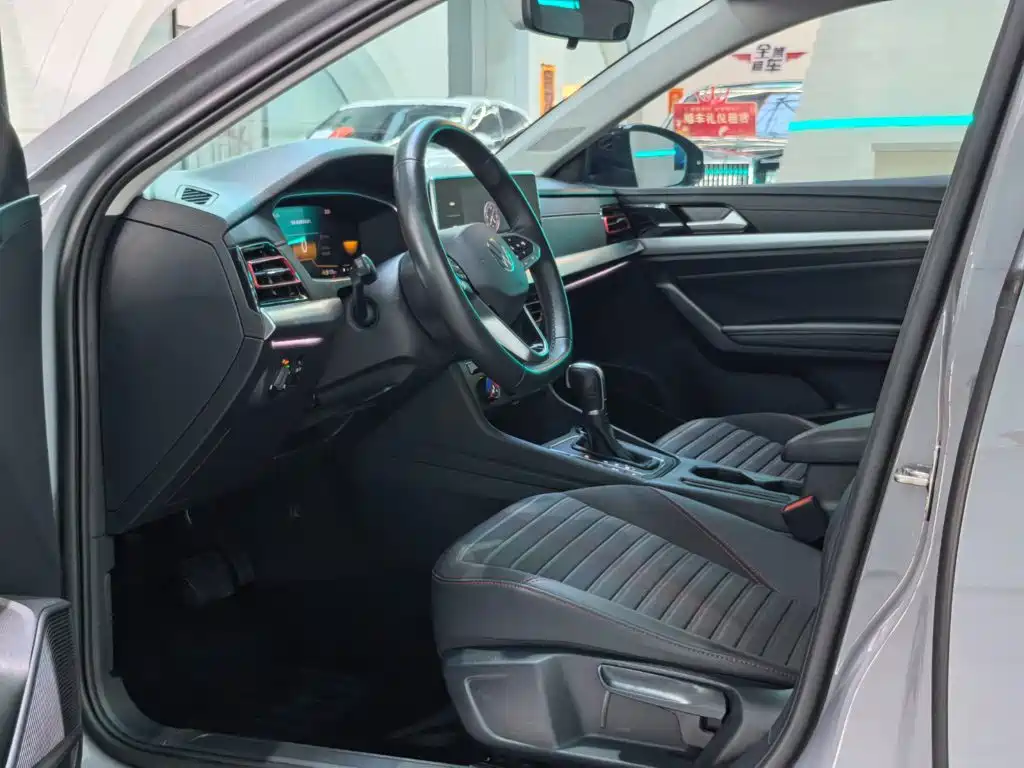Volkswagen Lavida — миниатюра 6