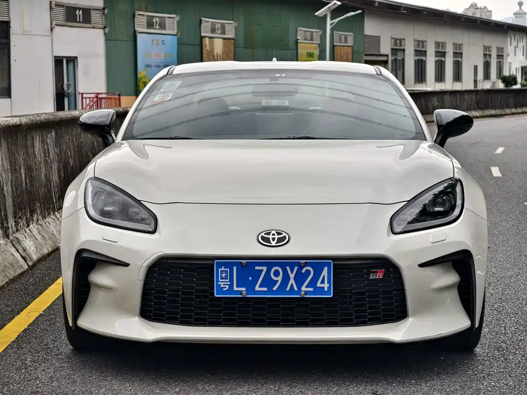 Toyota 86 — миниатюра 2