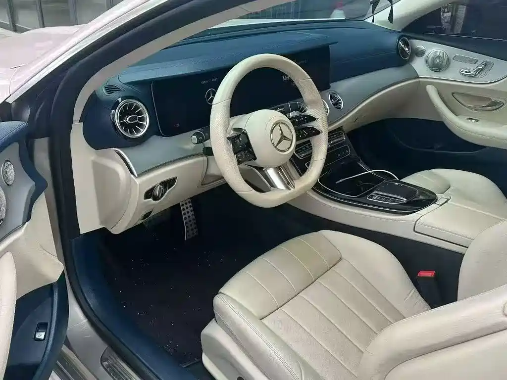 Mercedes-Benz E-Class (Import) — миниатюра 4