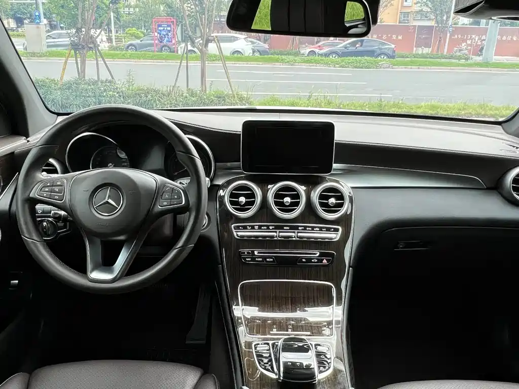 Mercedes-Benz GLC — миниатюра 5