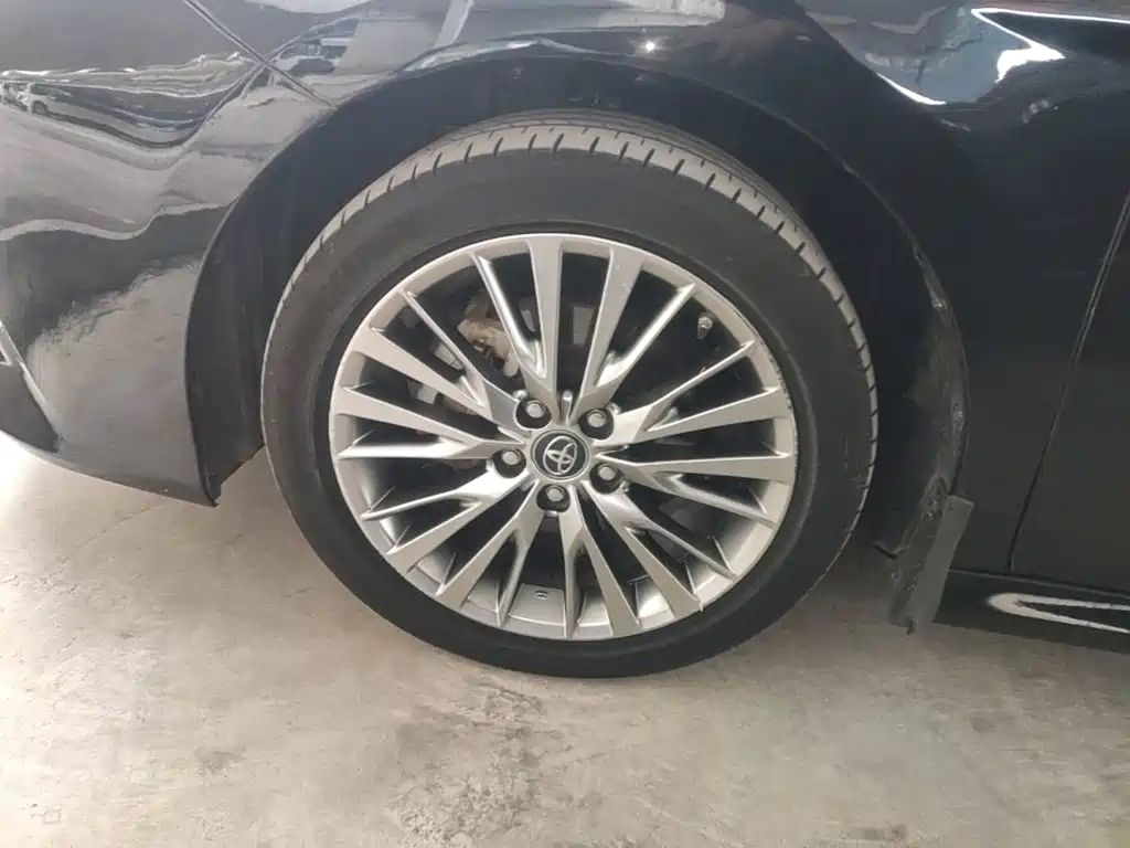 Toyota Camry — миниатюра 23
