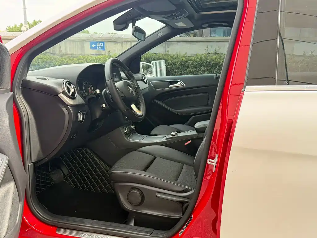 Mercedes-Benz B-Class — миниатюра 4