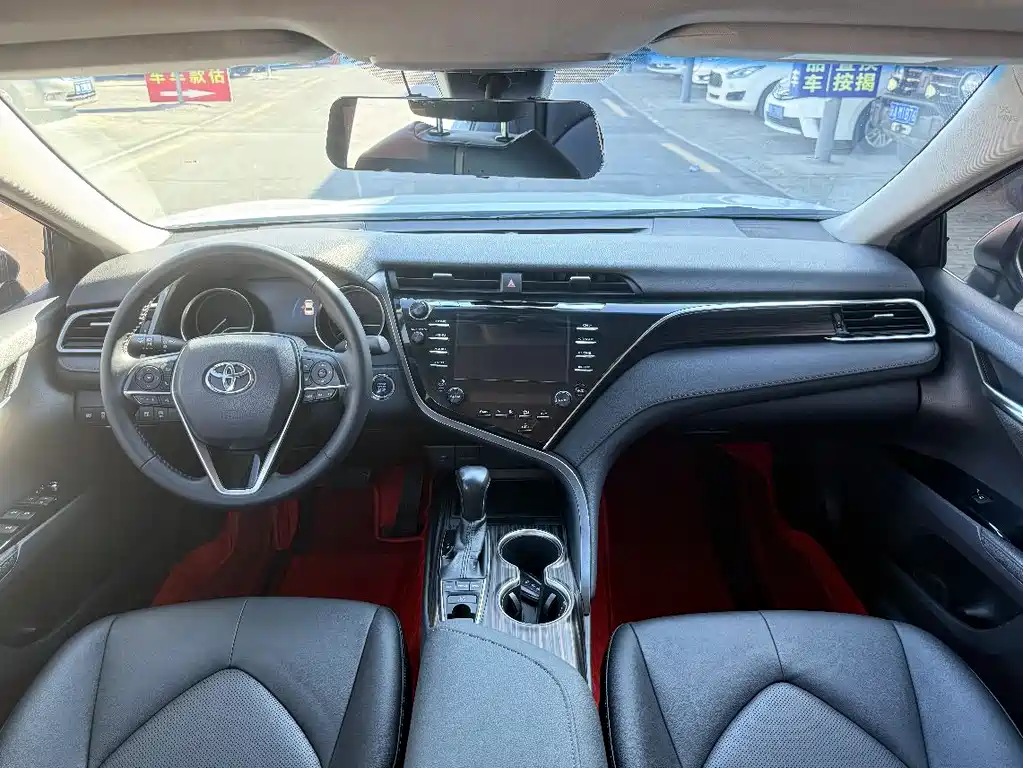 Toyota Camry 2.5G Luxury Edition, фото 4