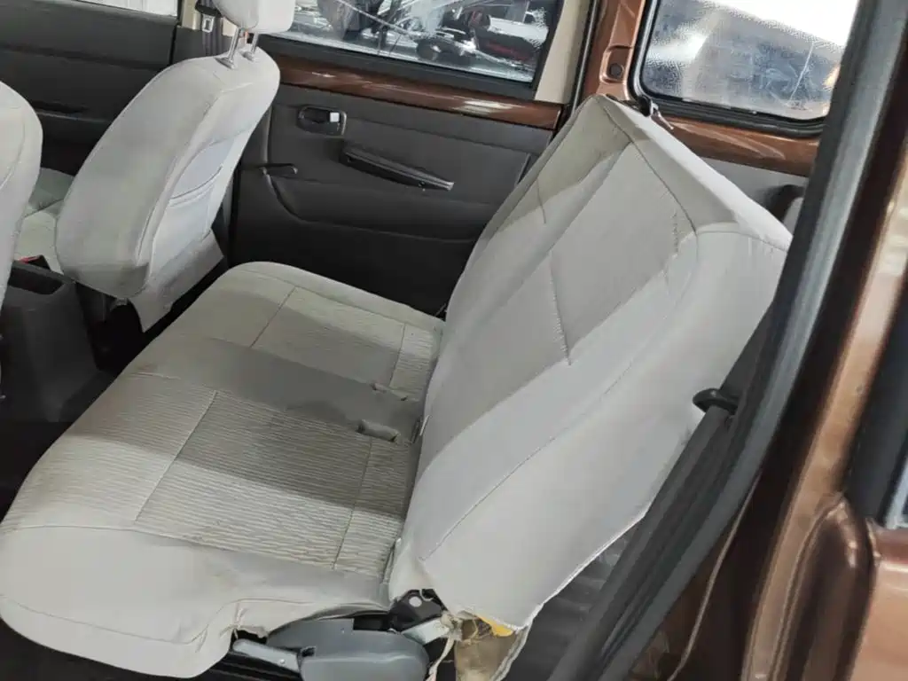 Wuling Hongguang — миниатюра 17