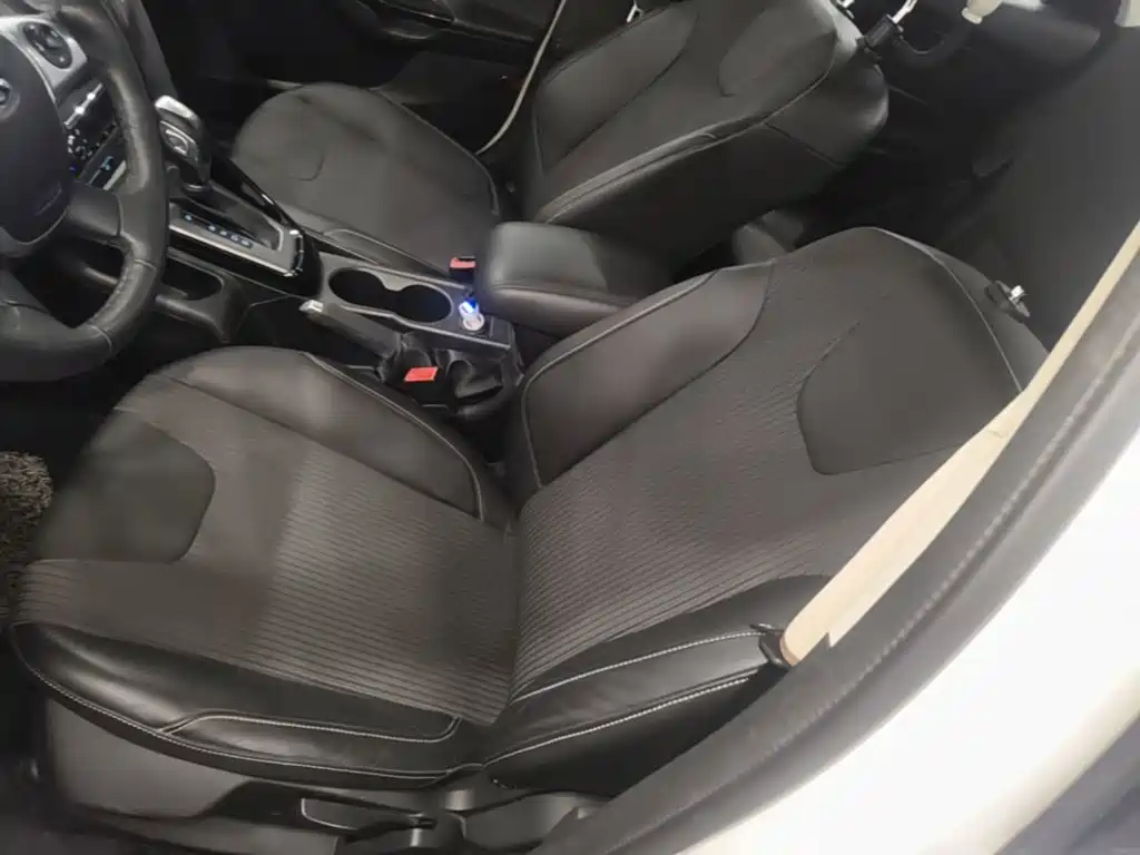 Ford Focus — миниатюра 15