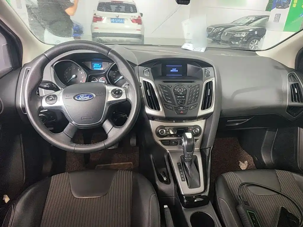 Ford Focus — миниатюра 10