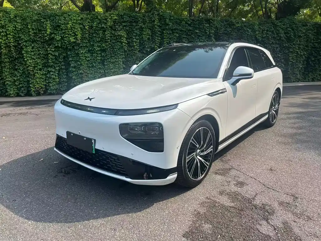 XPeng G9