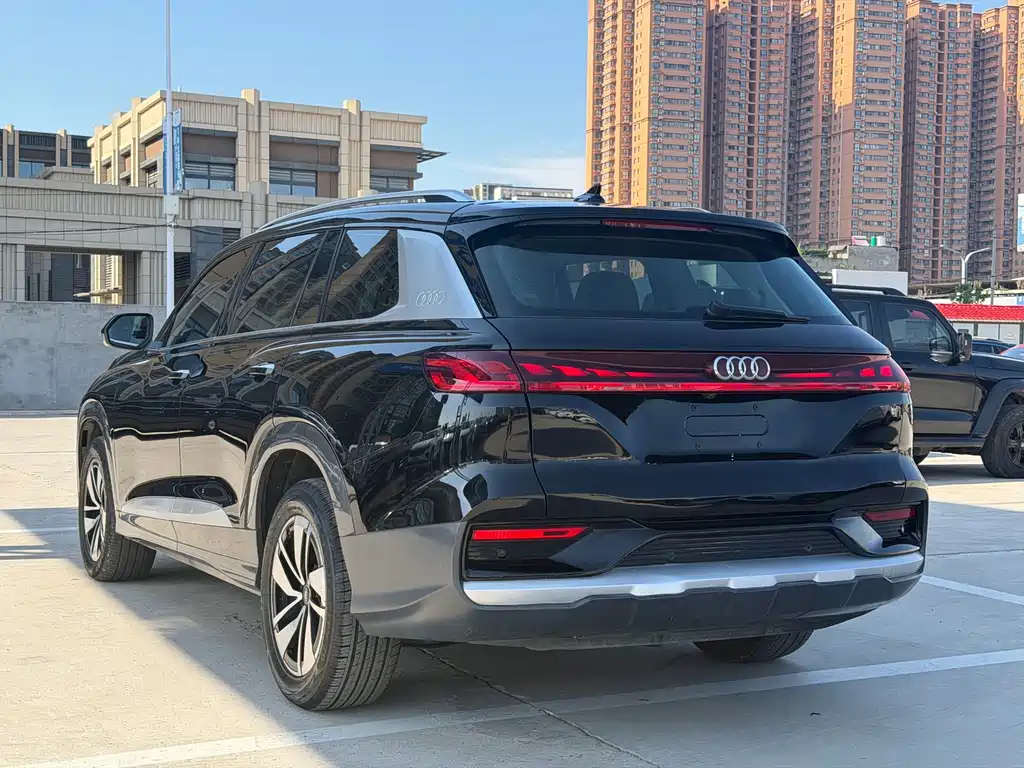 Audi Q6 — миниатюра 6