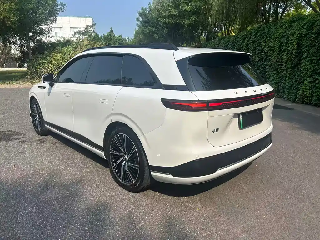 XPeng G9 — миниатюра 5