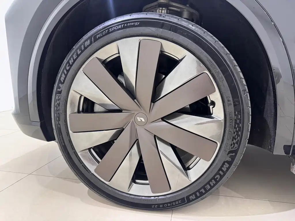 Li Auto Li L9 — миниатюра 24