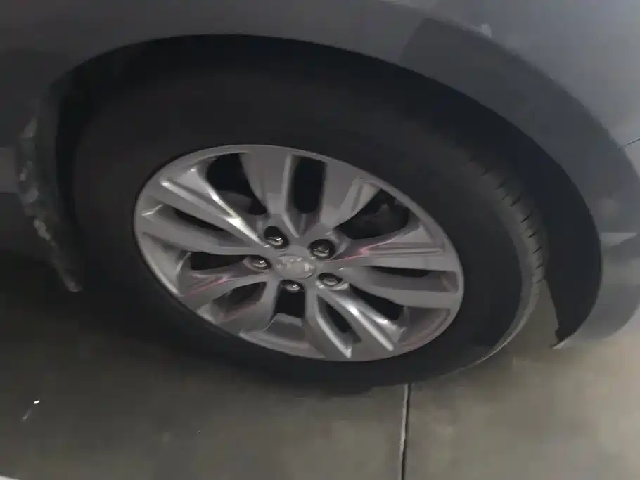 Buick Excelle — миниатюра 6