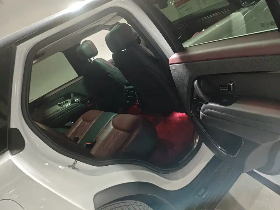 Land Rover Sport — миниатюра 10