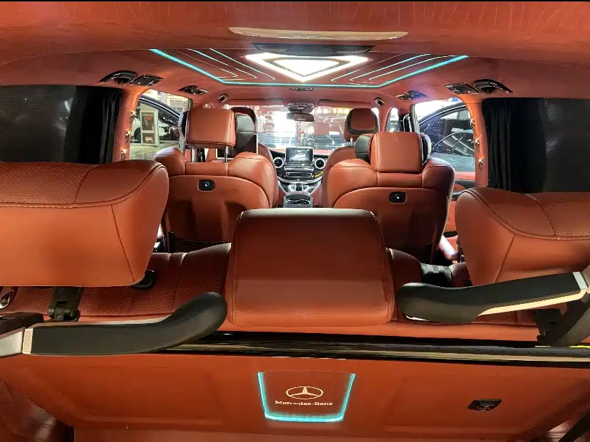 Mercedes-Benz V-Class (Import) — миниатюра 23