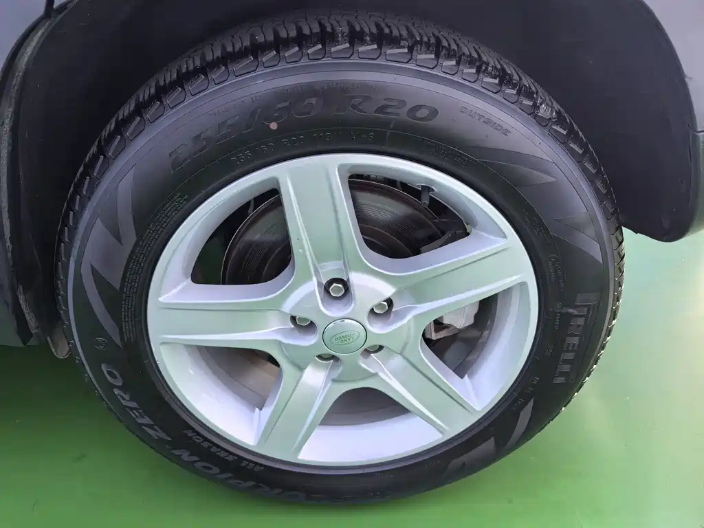 Land Rover Defender New Energy — миниатюра 19