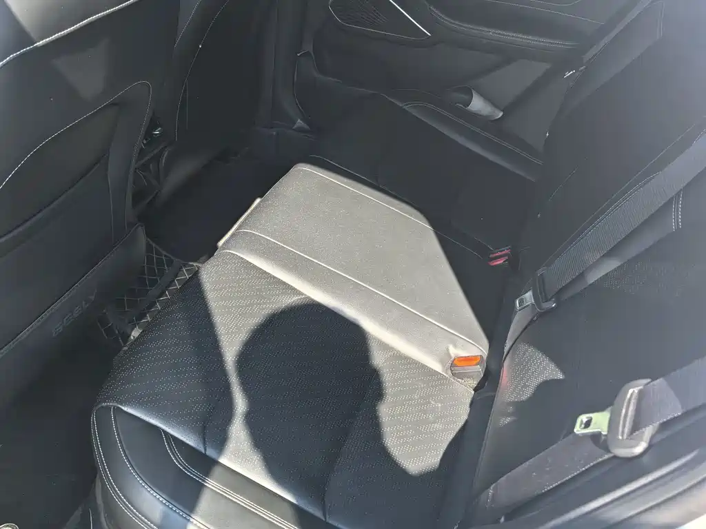 Geely Emgrand — миниатюра 6