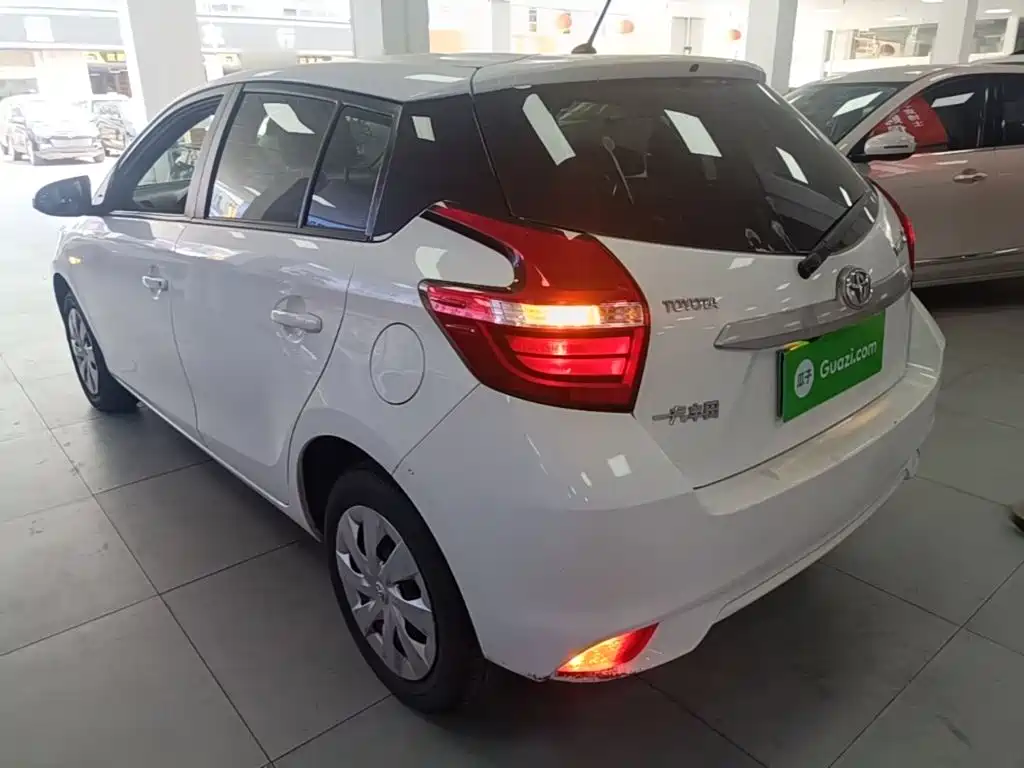 Toyota Vios FS — миниатюра 5