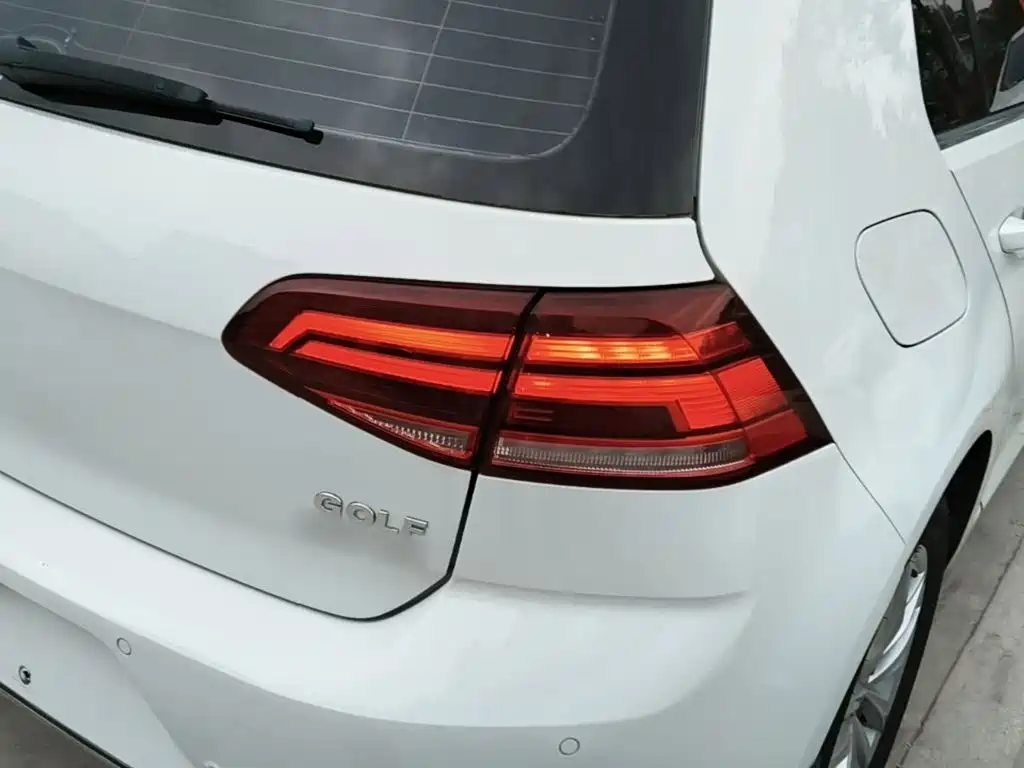 Volkswagen Golf — миниатюра 8