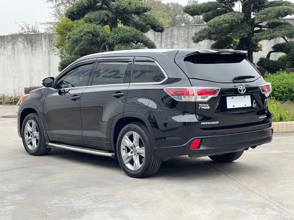 Toyota Highlander — миниатюра 3
