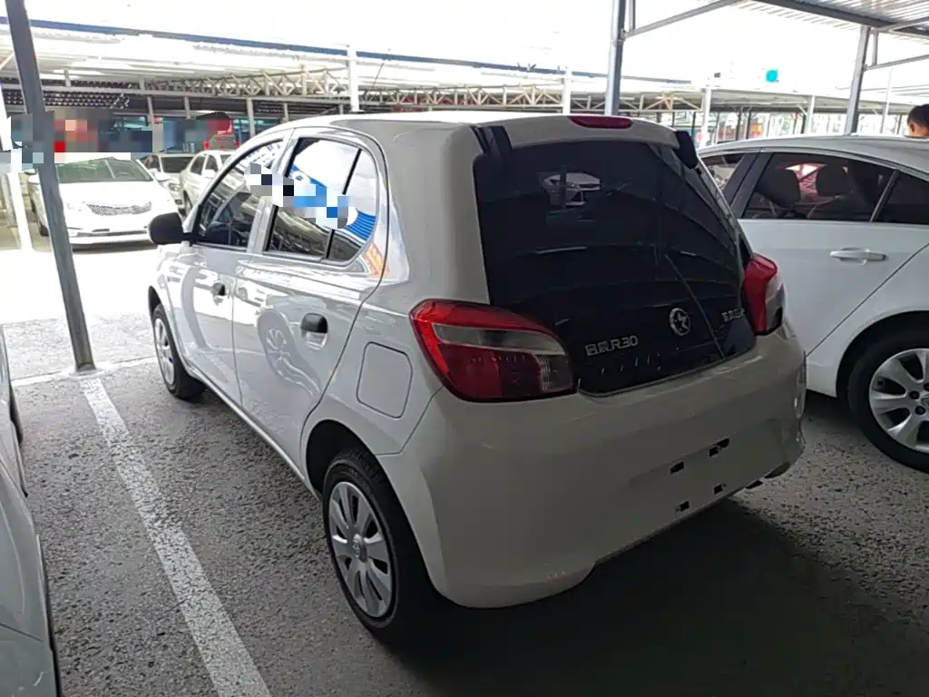 Venucia R30 — миниатюра 5