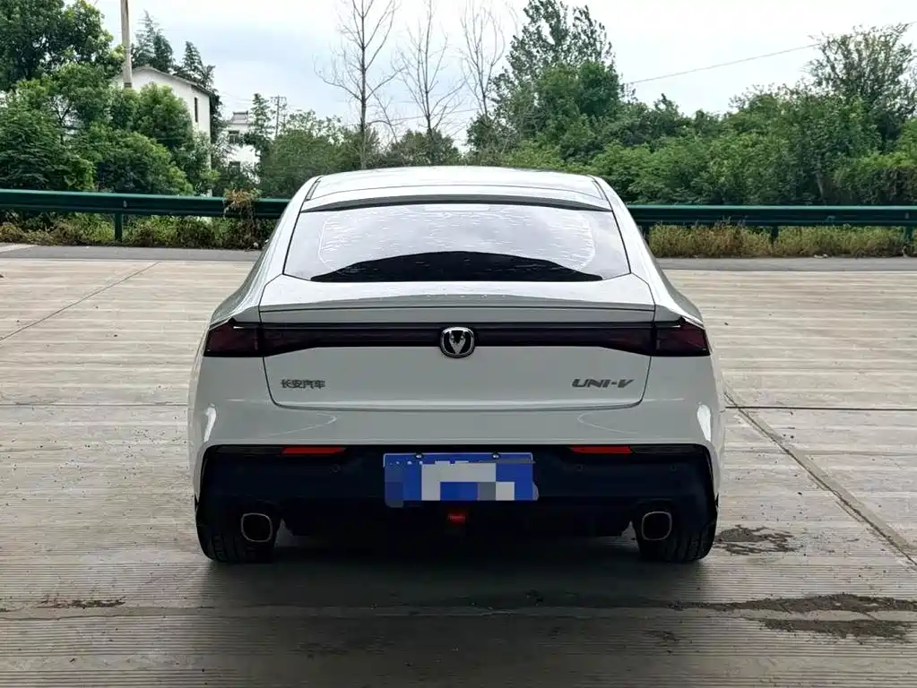 Changan UNI-V — миниатюра 7