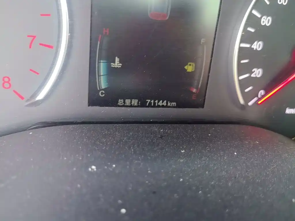 BYD MAX — миниатюра 5