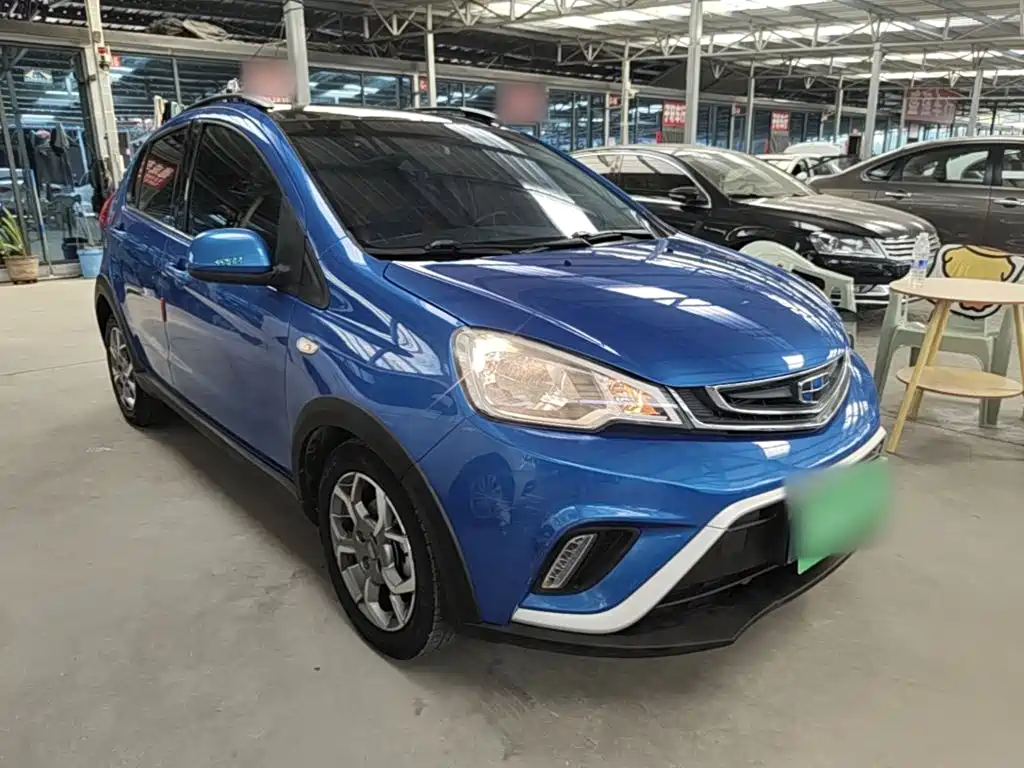 Geely Vision X1 — миниатюра 4