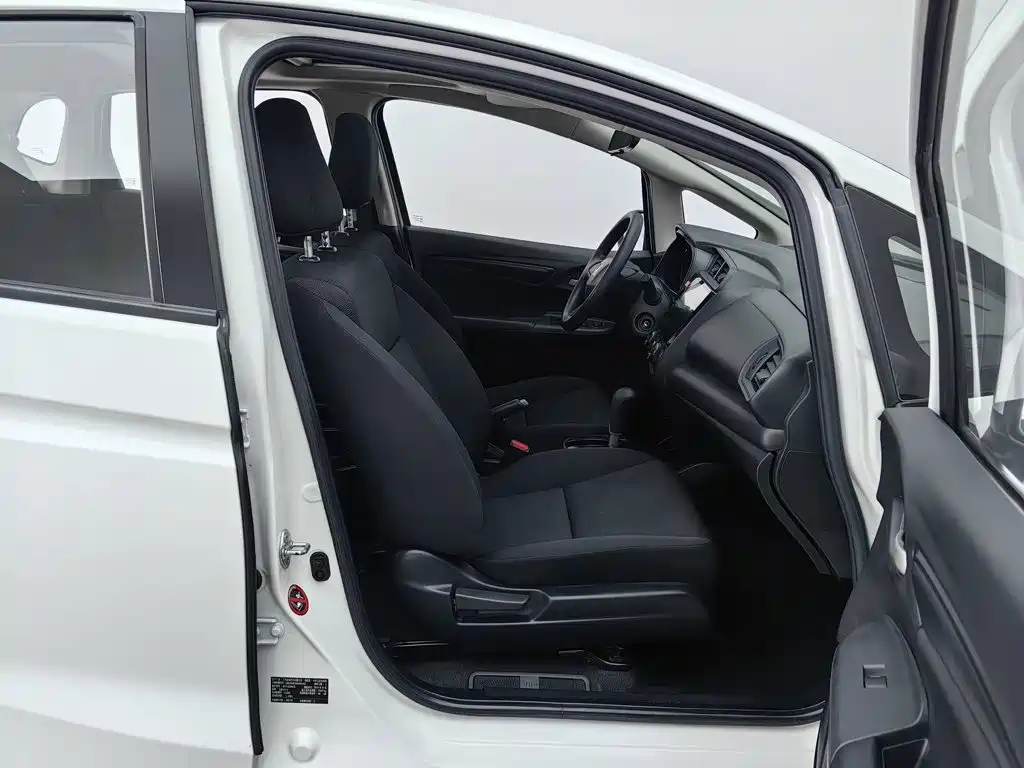 Honda Fit — миниатюра 23