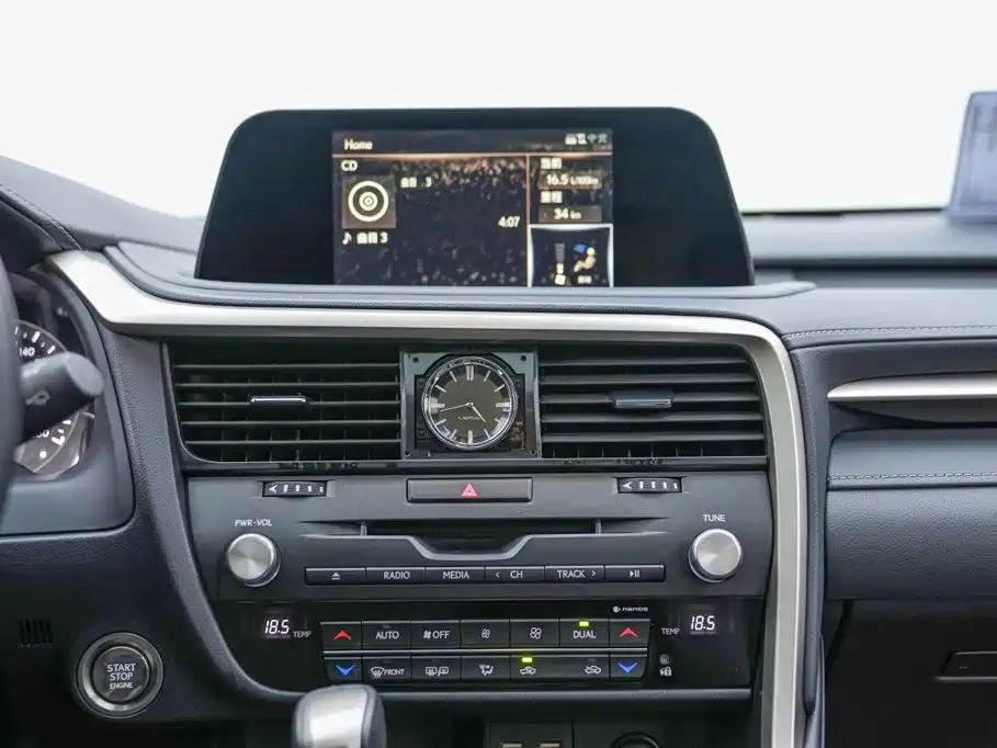 Lexus RX — миниатюра 13