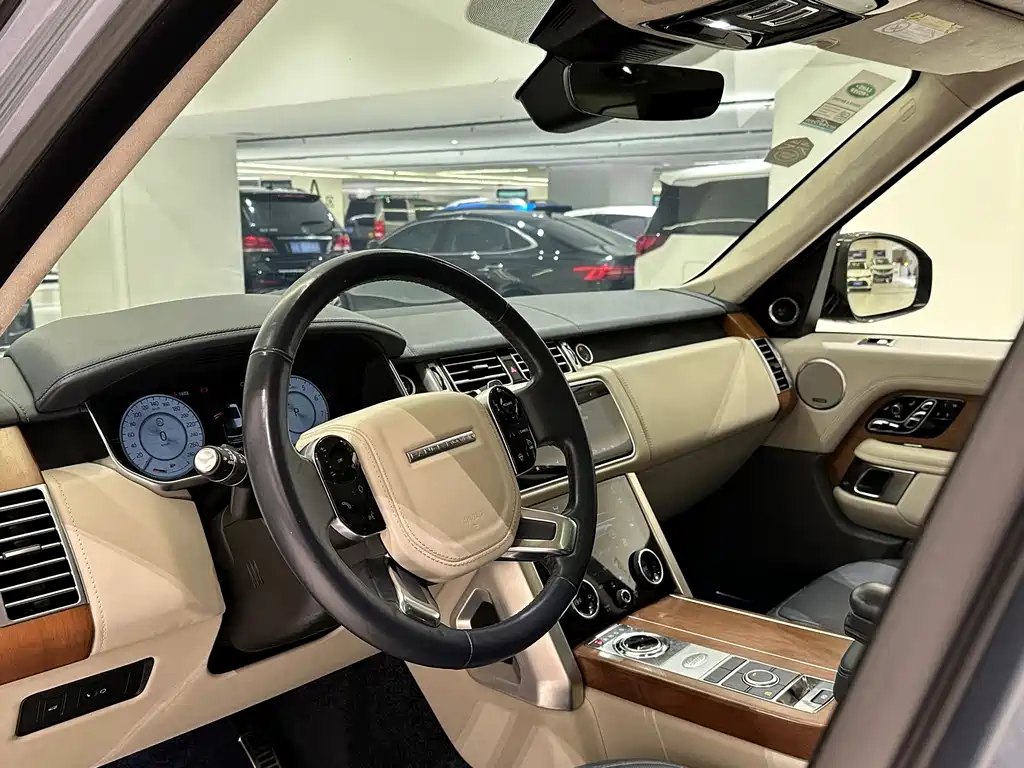 Land Rover Range Rover — миниатюра 10