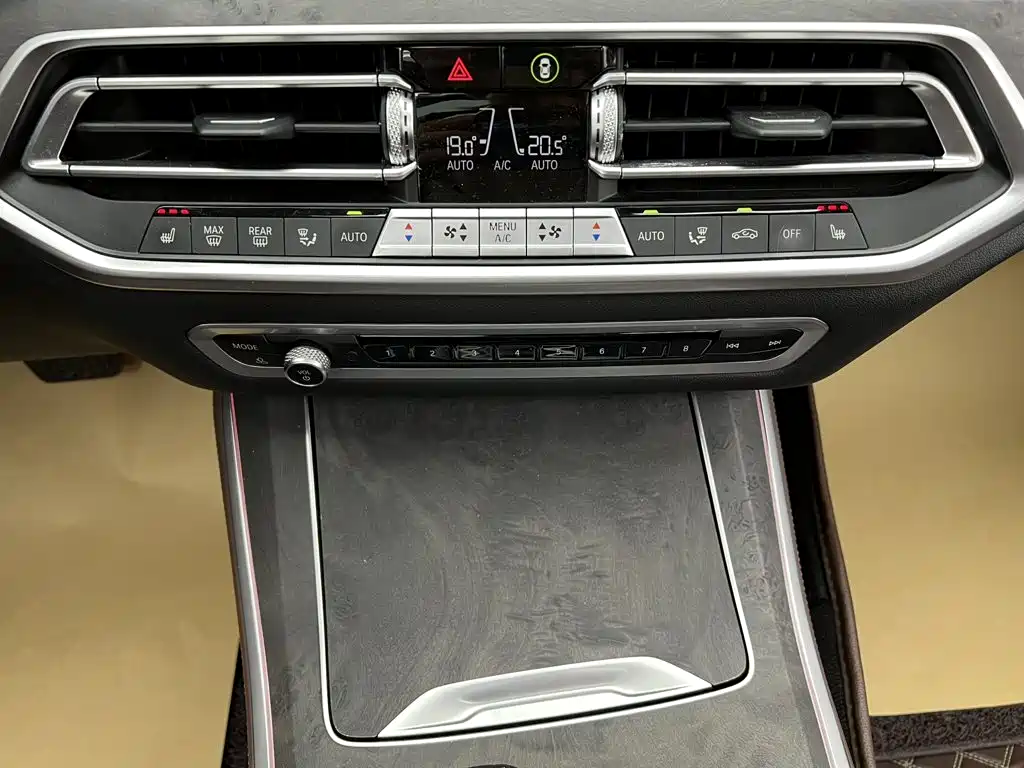 BMW X5 (Import) — миниатюра 26