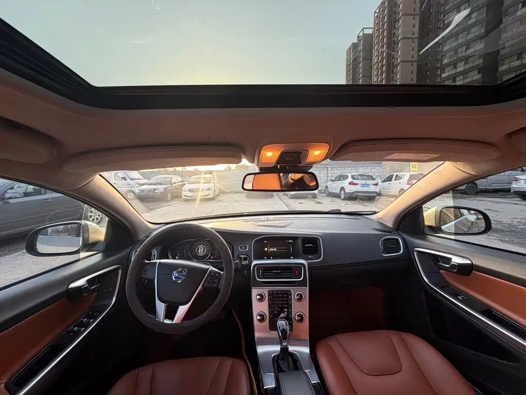 Volvo S60 — миниатюра 9