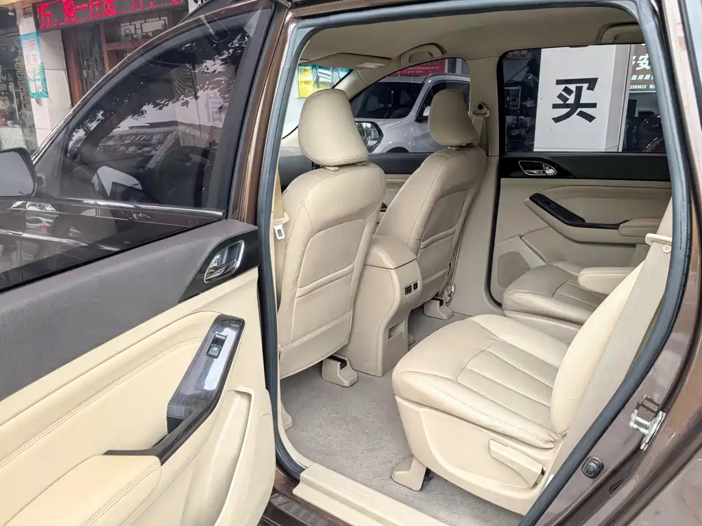 Baojun 730 — миниатюра 10