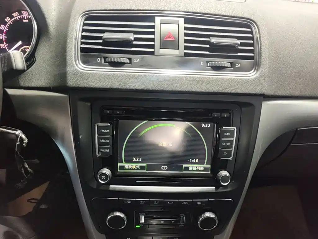Skoda Yeti — миниатюра 13