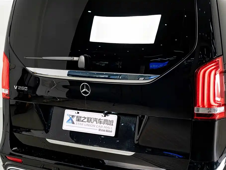Mercedes-Benz V-Class — миниатюра 8