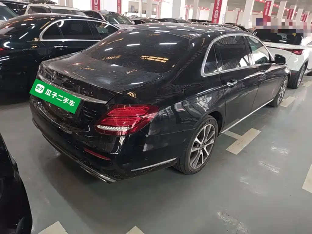 Mercedes-Benz E-Class — миниатюра 7