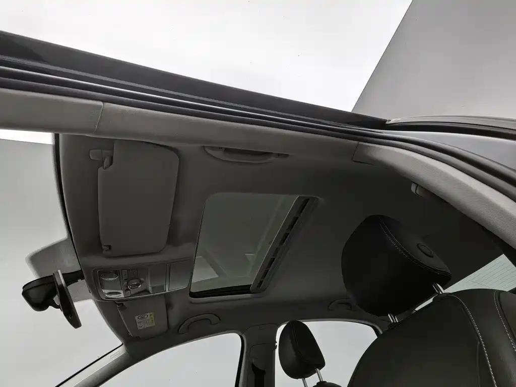Volkswagen Passat — миниатюра 14