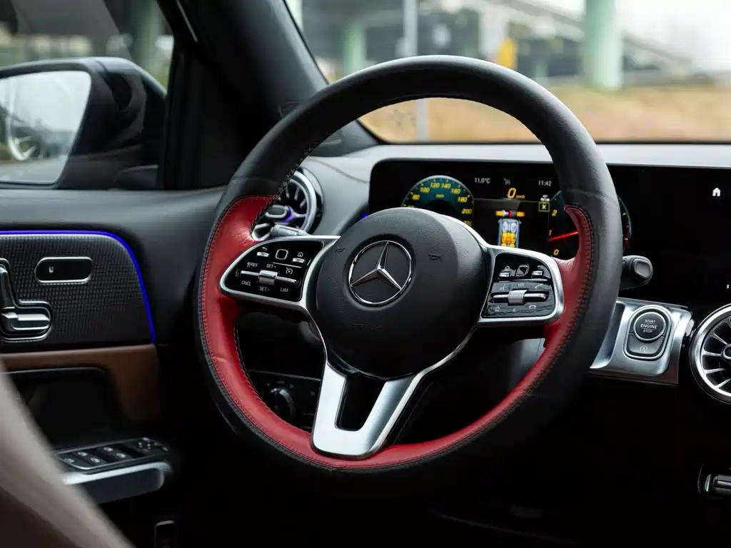 Mercedes-Benz GLB 2023 GLB 220