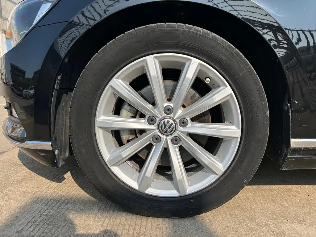 Volkswagen Magotan 2018 330TSI DSG Lead