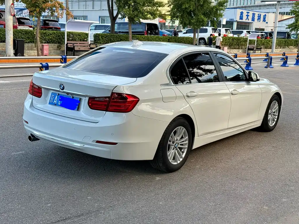 BMW 3 Series — миниатюра 15